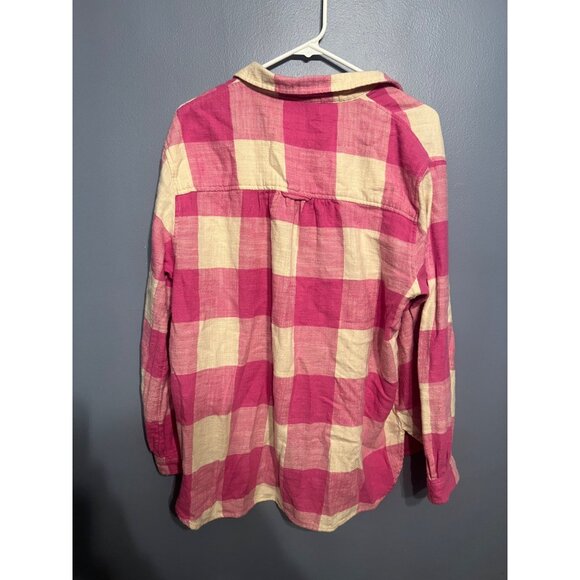 American Eagle Women’s Pink & Cream Flannel Size Med With Breast Pockets - Picture 5 of 7